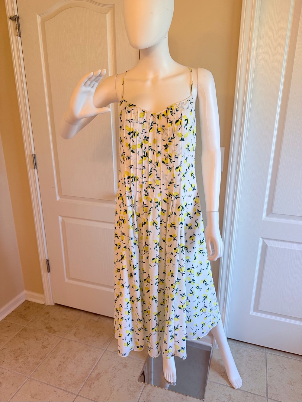 Banana Republic White Midi Dress with Yellow Lemon and Green Leaf Print Size M